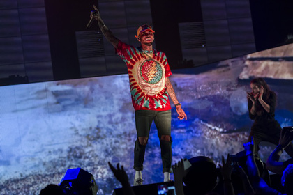 Clubsound mit viel Bass und Dancemoves - Chris Brown feiert eine große Party in der Frankfurter Festhalle 