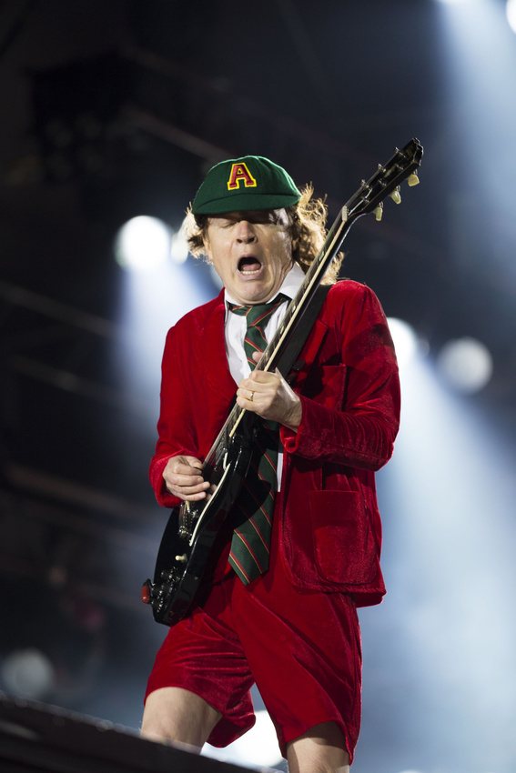 AC/DC mit Axl Rose (live in Lissabon, 2016)